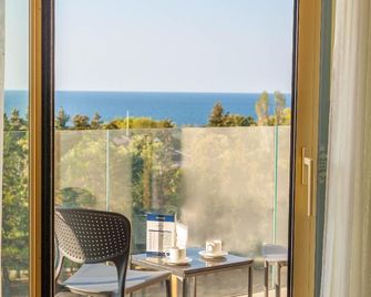 Amiral Hotel - Βάρνα - Μπαλκόνι