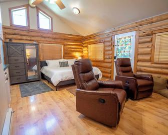 First Street Cabins - Enterprise - Bedroom
