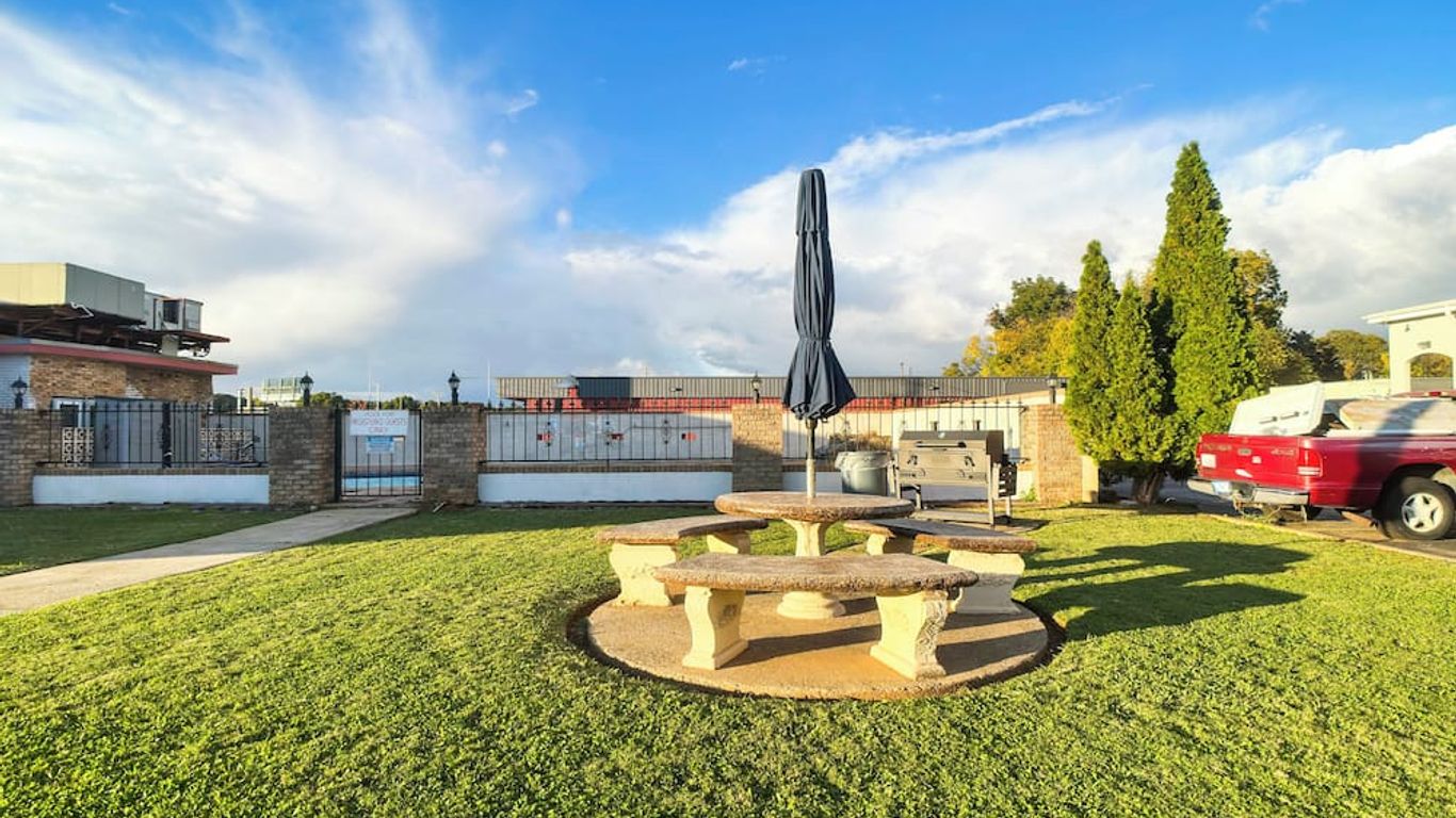 Hotel O Haven Inn Huntsville Al Us 72