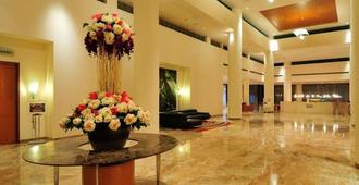 Parkcity Everly Hotel Bintulu - Bintulu - Recepción