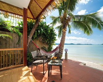 Friendship Beach Resort & Atmanjai Wellness Centre - Rawai - Balcony