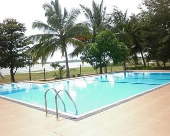 Wila Safari Hotel - Yala - Piscina