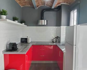 Magnificent apartment Camp Nou - L'Hospitalet de Llobregat - Dapur