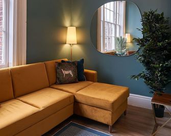 Host & Stay - The Georgian Quarters at Falkner Street - Liverpool - Living room