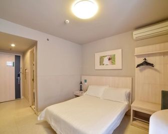 Jinjiang Inn- Xiamen University, Zhongsh - שיאמן - חדר שינה