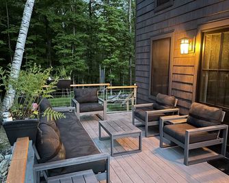 Ski house less than one mile from Sugarbush! - Waitsfield - Terasa