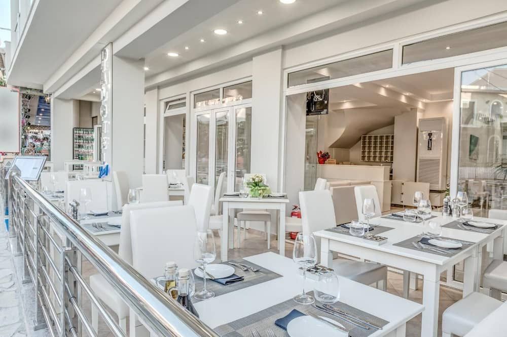 بالوتل ديزاين جوفيا