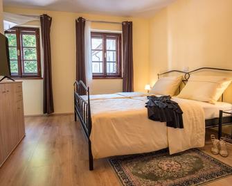 Vila Radolca apartments & rooms - Radovljica - Bedroom