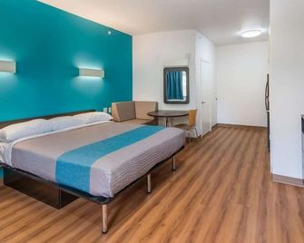Motel 6 Channelview, TX - Channelview