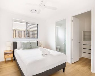 Brandnew 4br Modern Family Home Park Rid - Parkinson
