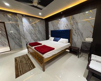 Vajra - Family lodging in Talaguppa - Kodkani - Bedroom