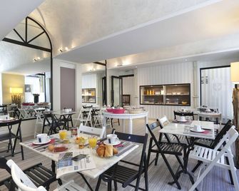 Hôtel Le Roncevaux - По - Ресторан