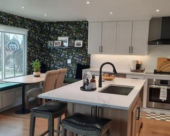 Highland, near mouth of American Fork Canyon - Highland - Kitchen