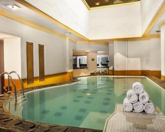 Nalendra Hotel - Bandung - Pool