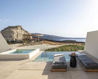 Santo Mine Oia Suites - Oia - Pool