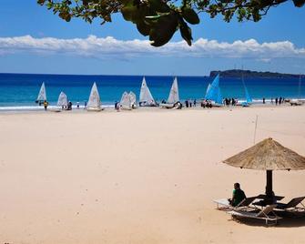 Sunshine Hotel - Trincomalee - Strand