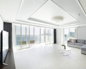 Pale De Cz Condo - Busán - Sala de estar