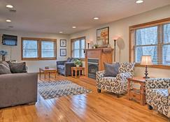 Riverfront Elkins Home w\/ Fireplace & Deck! - Elkins - Living room