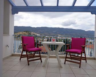 Ktm Sunny Villas - Póros - Balkon