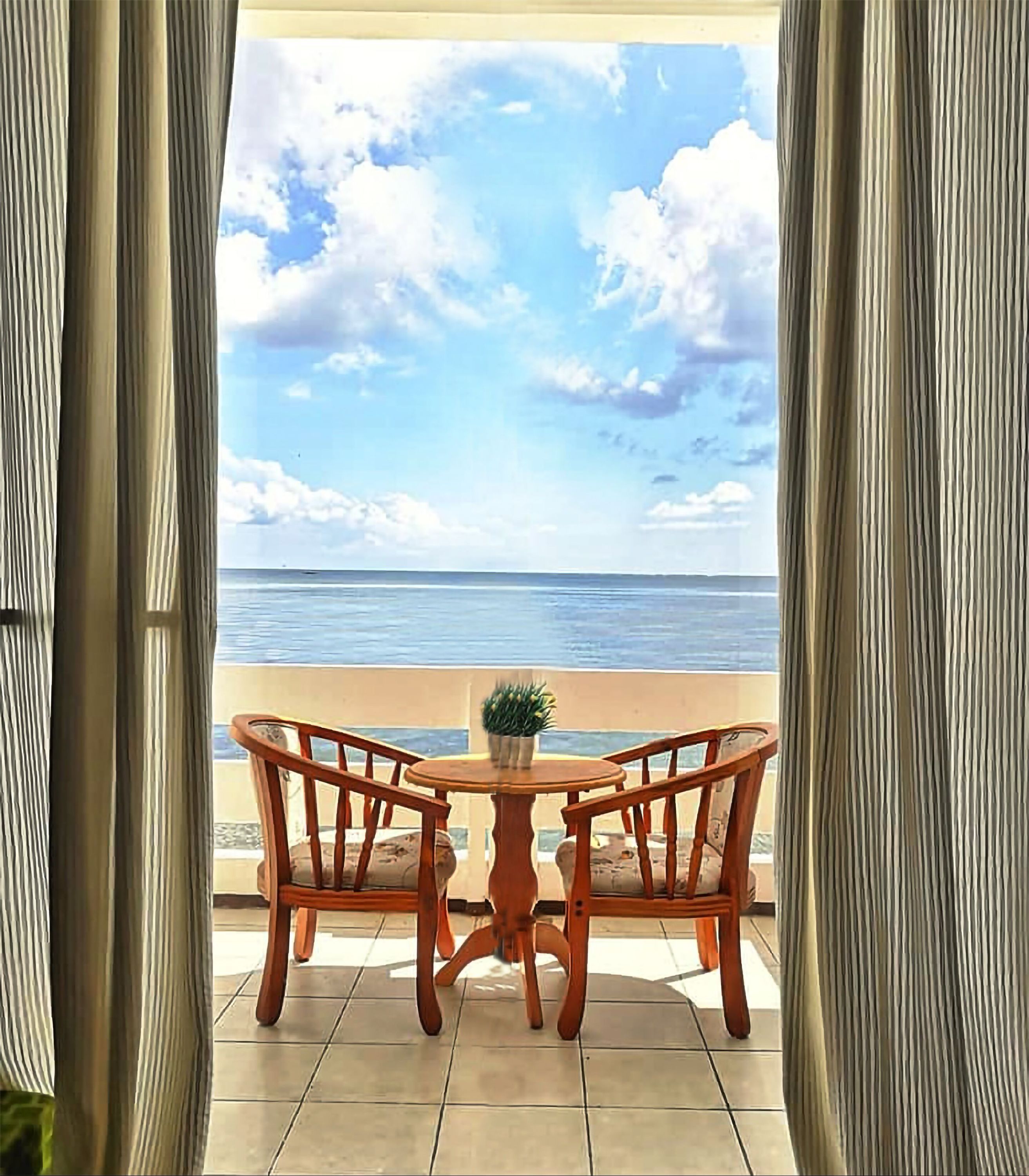 Casa Almarenzo Bed & Breakfast