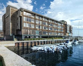 1 Bedroom Nautical New England Escape At Wyndham Inn on Long Wharf - Newport - Gebäude