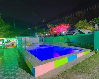 The Lily Hotel - Rishikesh
