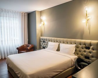 Santo Thyrso Hotel - Santo Tirso