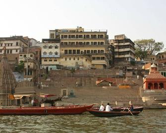 Scindhia Guest House - Varanasi - Outdoors view
