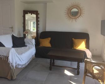 Belle Ile en Mer Bright house with garden, Bangor - Bangor - Obývací pokoj