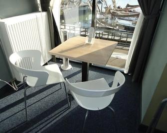 Hotel Oostereiland - Hoorn - Balcony