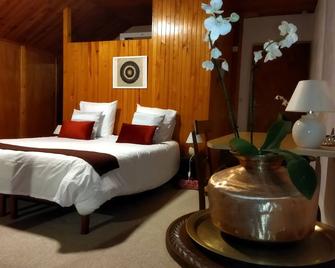 Your Nomadic Room: India - Ugine - Habitación