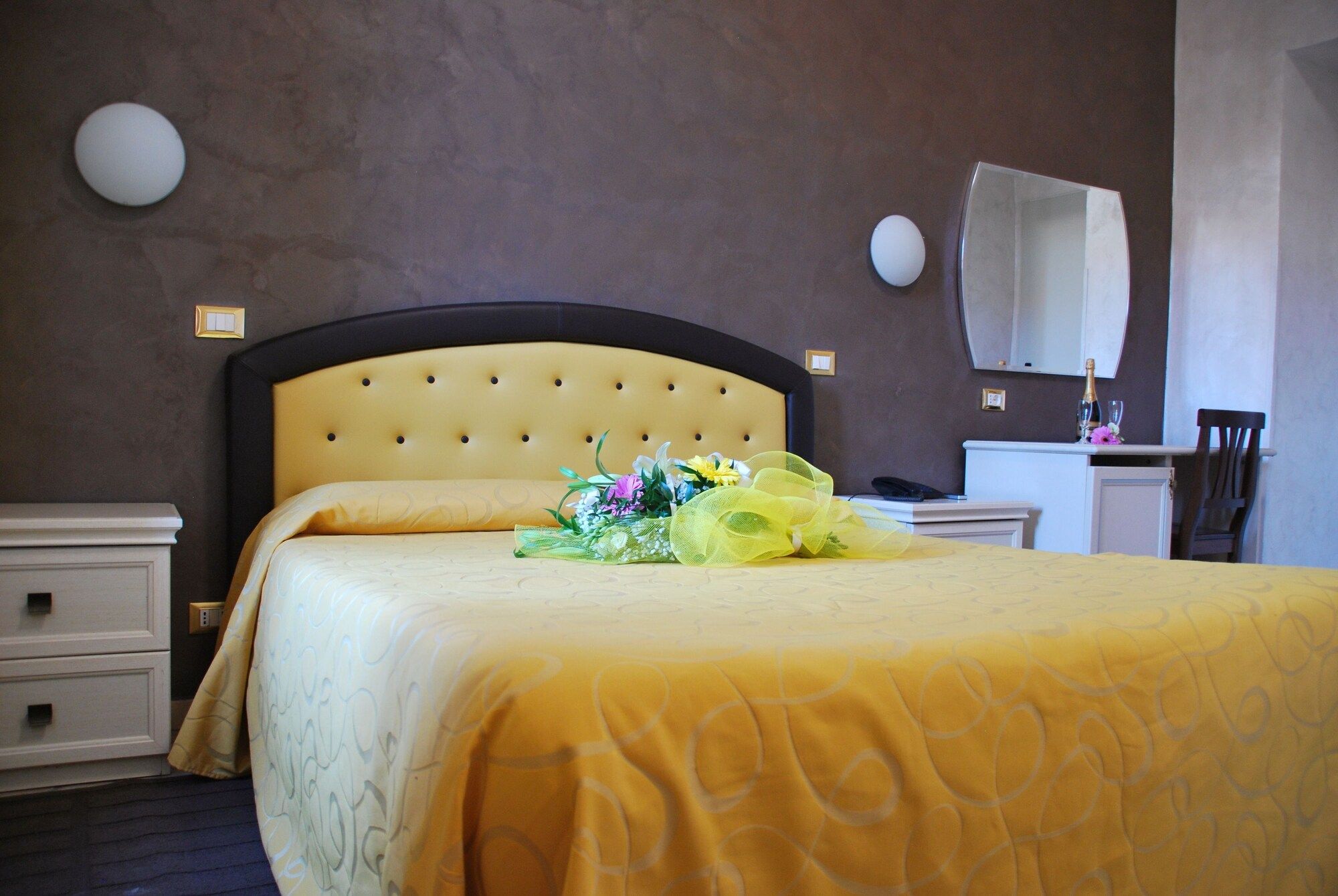 أنتيكو ديستريتو - تورين - غرفة نوم