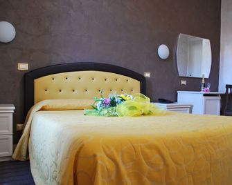 أنتيكو ديستريتو - تورين - غرفة نوم