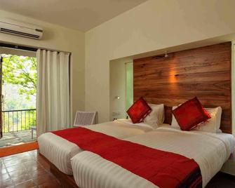 Rainforest Resort - Vettilappara - Bedroom