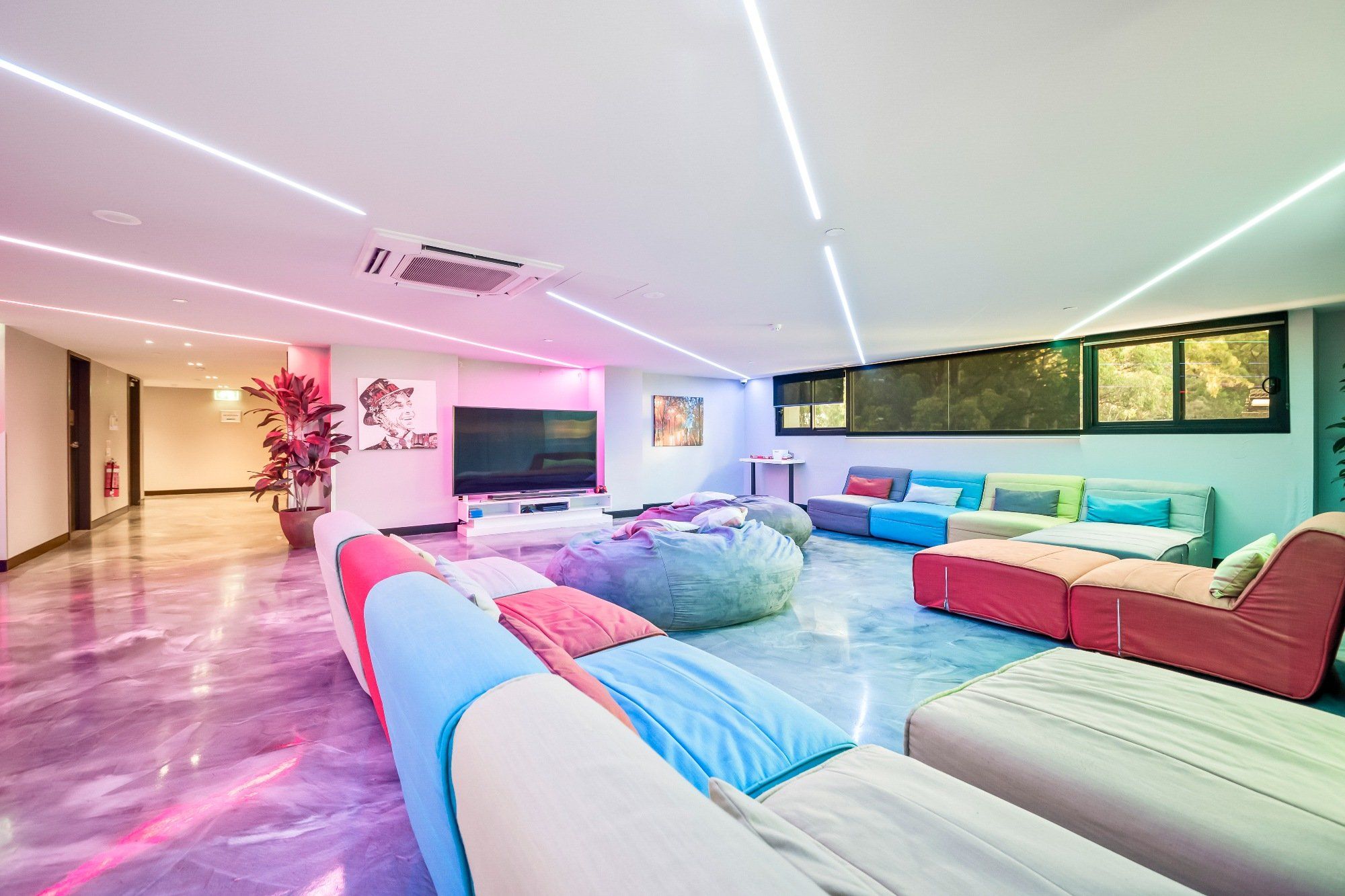 استوديو 8 ريزيدنسز - للبالغين فقط