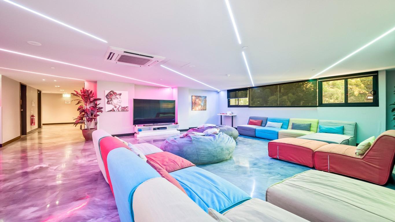 Studio 8 Residences - Adults Only