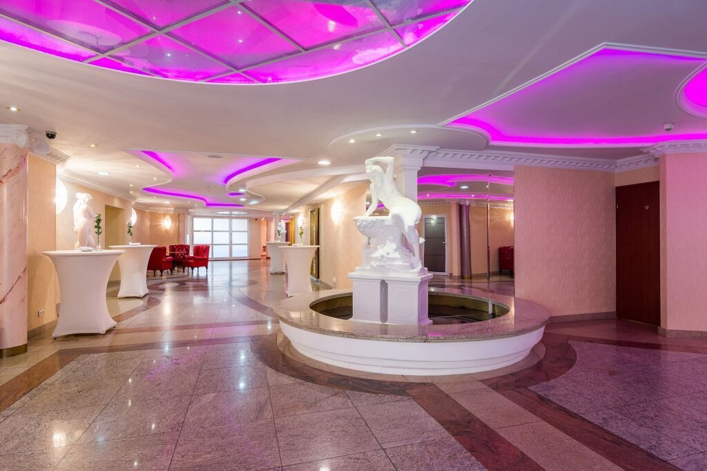 Hotel Lord - Warsaw Airport - ורשה - לובי