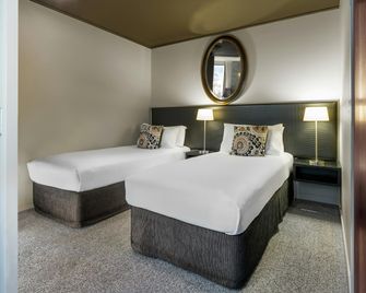 DoubleTree by Hilton Queenstown - Queenstown - Schlafzimmer