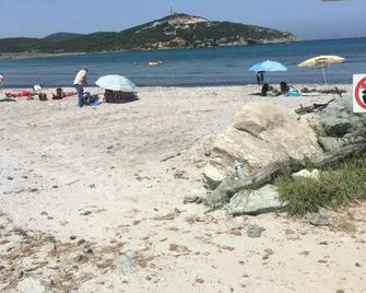 Villa Mer Et Montagne - Macinaggio - Strand