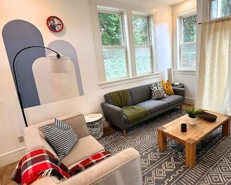 #urban Elegance 3br With Parking Near Uc Bart & Downtown - Berkeley - Wohnzimmer