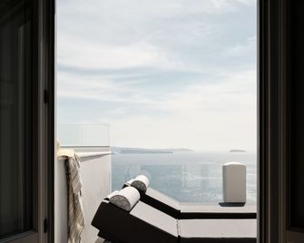 โฮม ซันโตรินี - เอีย - ระเบียง