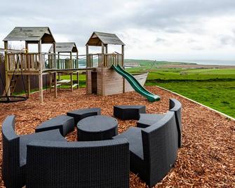 Ocean View,Kinsale, Hosted by Exquisite holiday homes, sleeps 22 - Kinsale - Patio