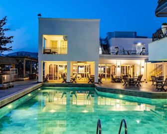 Manzara Boutique Hotel - Adults Only - Bodrum - Piscina