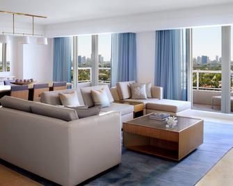 The Ritz-Carlton Fort Lauderdale - Fort Lauderdale - Living room