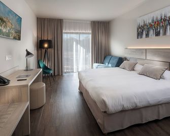 Mas De La Senancole - Gordes - Bedroom