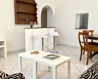 Roma Ostia 100 mt sea - Lido di Ostia - Living room