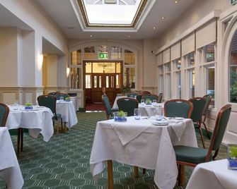 The Birch Hotel - Haywards Heath - Restaurant