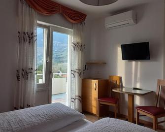 Hotel Lux - Meran - Slaapkamer
