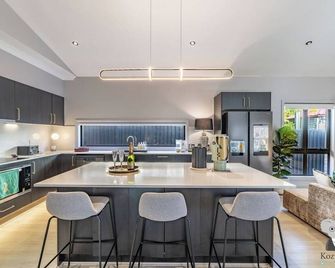 Casa Del Vogue | Luxury | Lithgow Blue Mountain - Lithgow - Kuchyň