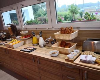 Best Hotel Bordeaux Sud - Villenave-d'Ornon - Buffet